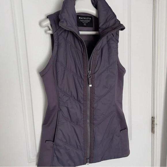 Athleta Rock Ridge Primaloft Vest size S - Picture 7 of 16